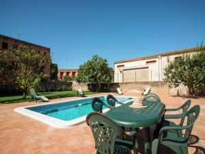 Holiday Home in St Pere Pescador with Pool