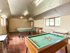 Mansion in Kruiskerke near Forest and Lake