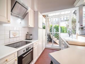 Maisons de vacances Elegant Seaside Villa in Eze : photos des chambres