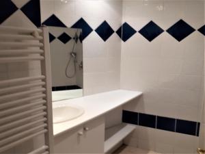 Maisons de vacances Elegant Seaside Villa in Eze : photos des chambres