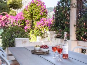 Maisons de vacances Elegant Seaside Villa in Eze : photos des chambres