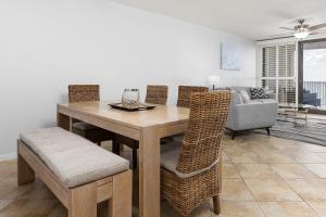 Windward Pointe 1003