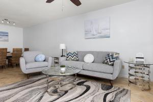 Windward Pointe 1003