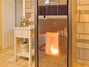 Holiday Home in Hollebeke with Private Garden