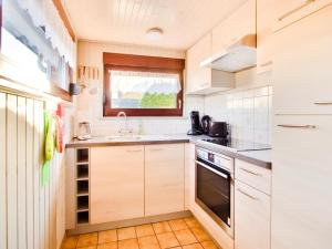 Holiday Home in Hollebeke with Private Garden