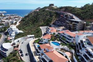 Pedregal 2 Pools Quite Ocean View Walk to town