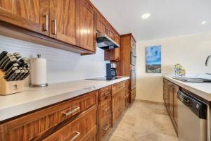 Pedregal 2 Pools Quite Ocean View Walk to town