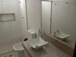 Apto completo com piscina a 500 metros da praia do Mutá