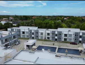 Apto completo com piscina a 500 metros da praia do Mutá