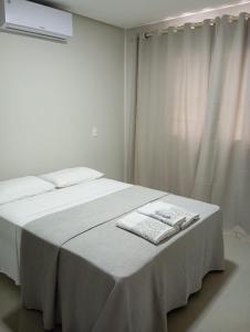 Apto completo com piscina a 500 metros da praia do Mutá