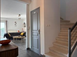 LEscapade Jaune - Jacuzzi, Wi-Fi, tout équipée