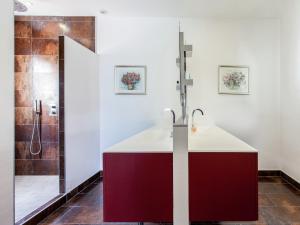 Villas Villa in Varl with Pool and Hill Views : photos des chambres