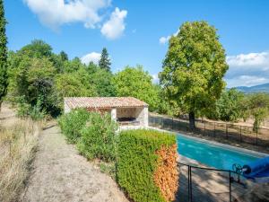 Villas Villa in Saignon with Pool and Scenic Views : photos des chambres