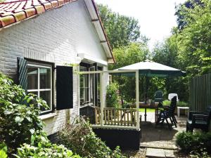 Beautiful holiday home Zeeroos in Zeeland