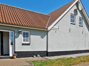 6 person holiday home in Hvide Sande-By Traum