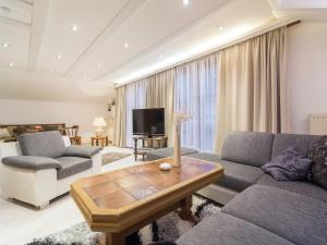 Holiday Home in Rennweg near Ski Slopes