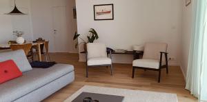 Central Park Tower Sea View Residence with pool and gym