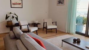 Central Park Tower Sea View Residence with pool and gym