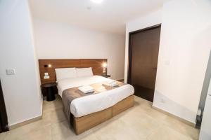 Peaceful Penthouse with Country Views - by HostMT