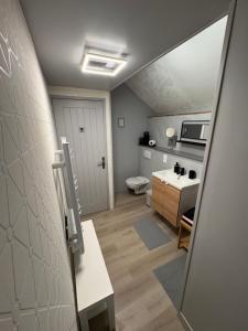 Appartements La Maison du bonheur - Gite PIPA - Corancy : photos des chambres