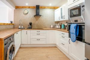 Riverside Retreat - Cardiff