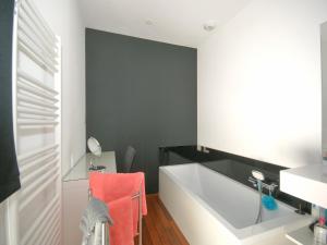 Villas Villa in Albitreccia with Bay Views : photos des chambres
