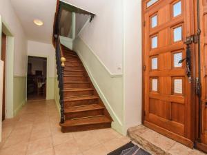 Maisons de vacances Holiday Home in Montfaucon near Dordogne River : photos des chambres
