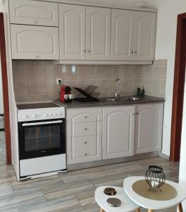 Stylish summer flat, close to beach