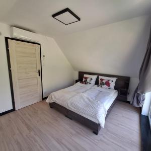 VeloDomki Żywiec - domki nad Jeziorem Żywieckim