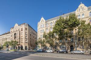 Convenient apartment at trendy neighbourhood