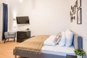 Very Central - Calm Studio