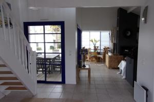 Maisons de vacances Beautiful Duplex House With Terrace and garden : photos des chambres