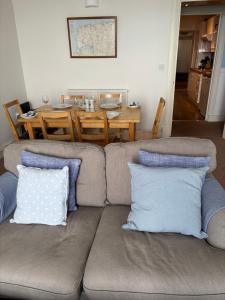 Beach Harbour and Seaview