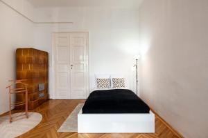 Very Central - Simple - Easy Sleep