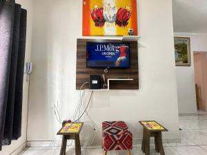 Praia da Mirim - Apto a 100m do Mar