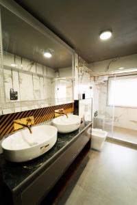 Sanctum Suites Luxe 2BR in Kurseong, Scenic Views