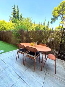 Appartements T3 avec terrasse et jardin pres des calanques : photos des chambres