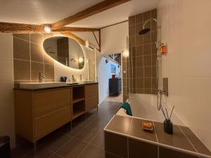 B&B / Chambres d'hotes Chateau Papounan : photos des chambres