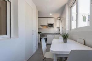 AH -Plaza de Ventas -Apartamento Tranquilo y Céntrico