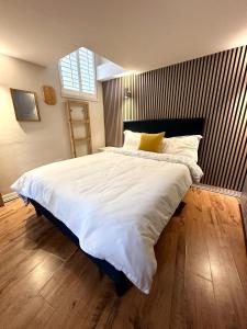 Stylish 2BR Central Edinburgh - Walk to Attraction