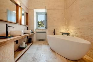 Masseria La Contessina - Apuliaria Stays - 5BR Masseria in Puglia - Heated Pool & Trullo SPA