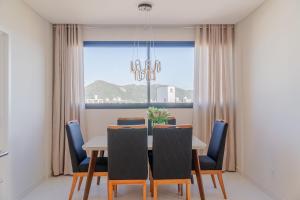 Cobertura duplex com 02 suítes