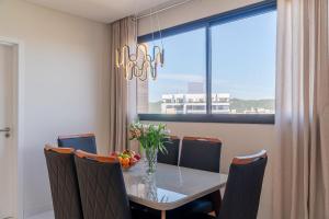 Cobertura duplex com 02 suítes