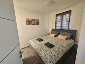 Tiny House Ciciban - self check in and check out