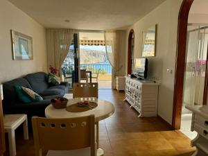 Topfloor 2 bedrooms frontline