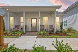 New Grand Slam Cottage - King Bed - Sports Complex