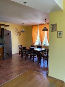 Under the Walnut tree Apartment