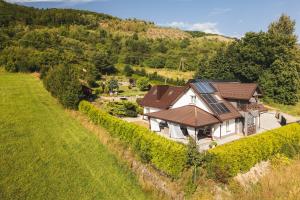 Dom w Chomranicach-domek grillowy