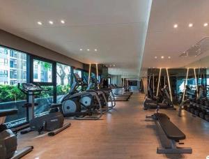 芭提雅The Base单卧室套房超大无边泳池 海滩300米 周边商场夜市