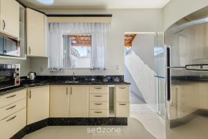 Casa c 2 Suítes e Churrasqueira LRM0226